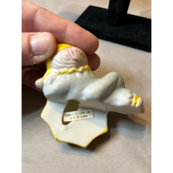 Vintage House of Lloyd Umbrella Clown House Sitting Figurine 1987 - Picture 3 of 5